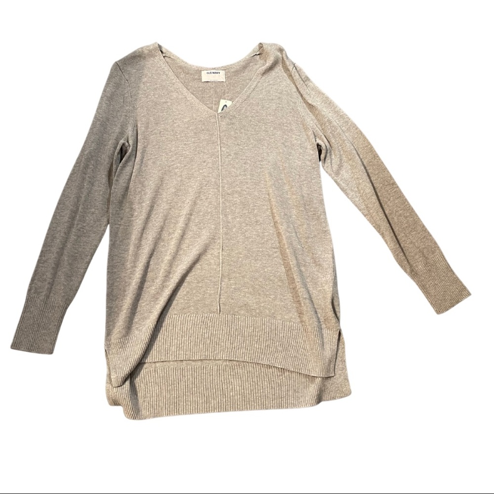 Gray Knit Long Sleeved V-Neck // NWT